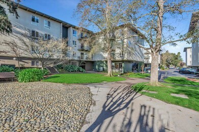 930 Peninsula Ave unit 409, San Mateo, CA 94401 - photo 3