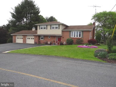 4552 Heckman Dr, Saint Thomas, PA 17252 - photo 3