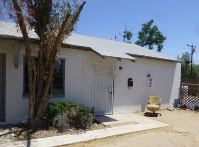 939 E Turney Ave 05