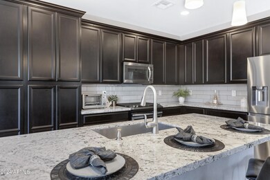 1468 W Bruce Ave-8