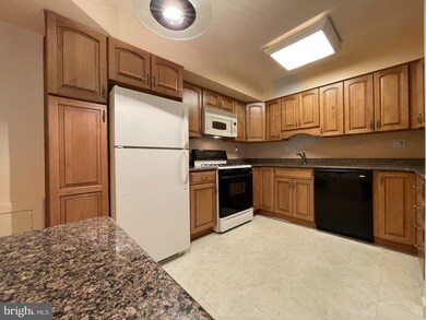 24 Kearney Dr, North Wales, PA 19454 - photo 2