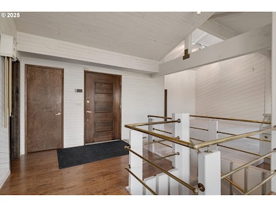 3032 NE Rocky Butte Rd, Portland, OR 97220 - photo 5