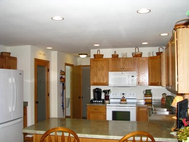 866 Sumac St, Oregon, WI 53575 - photo 7