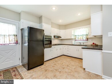 45 Lincoln Ave, Clementon, NJ 08021 - photo 7