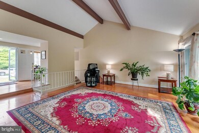 9416 Copenhaver Dr, Potomac, MD 20854 - photo 5