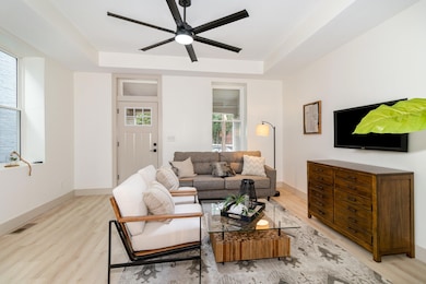 005_1107_holman_st_04-edit_519