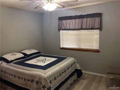 933 Katrin Dr, Alamo, TX 78516 - photo 6