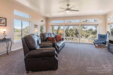 1110 NW Rimrock Dr, Redmond, OR 97756 - photo 7