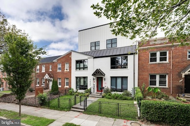 1420 Staples St NE unit 4, Washington, DC 20002 - photo 2