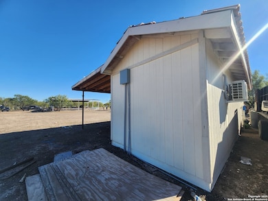 ABST 1293 Sur 1739, Laredo, TX 78043 - photo 7