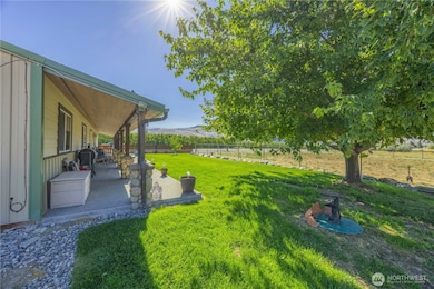 1813 Howard Flats Rd, Chelan, WA 98816 - photo 3