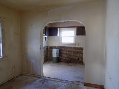 3709 E 68th St, Kansas City, MO 64132 - photo 4