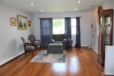 18 Frost Ave E, Edison, NJ 08820 - photo 4