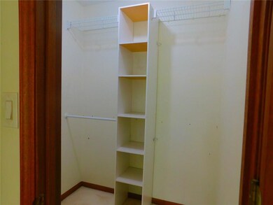 1851 Peppertree Ln, Columbus, IN 47203 - photo 6