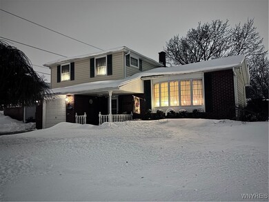 Day or Night, the curb appeal of this lovely, well