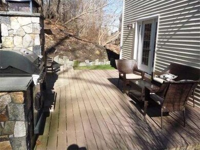 279 Stackpole St unit B, Lowell, MA 01852 - photo 4