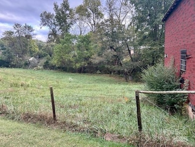 557 Falls Ave, Granite Falls, NC 28630 - photo 6