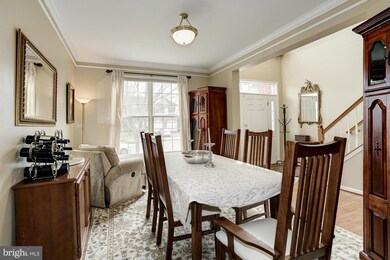 25810 Donegal Dr, Chantilly, VA 20152 - photo 3