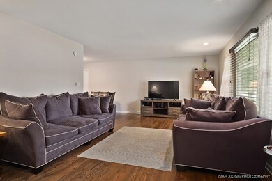 325 Tupelo Ave, Naperville, IL 60540 - photo 4