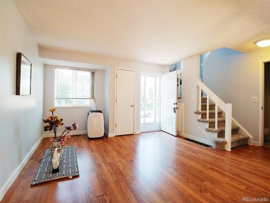 4922 S Rifle Ct, Aurora, CO 80015 - photo 2