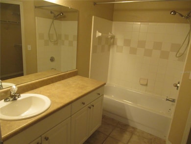 5601 Rosehill Rd unit 203, Sarasota, FL 34233 - photo 5