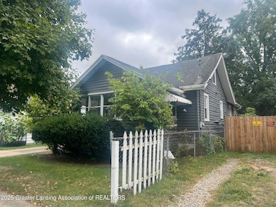 907 Lenore Ave, Lansing, MI 48910 - photo 3