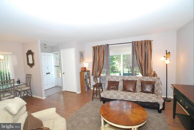 15012 Haslemere Ct, Silver Spring, MD 20906 - photo 4