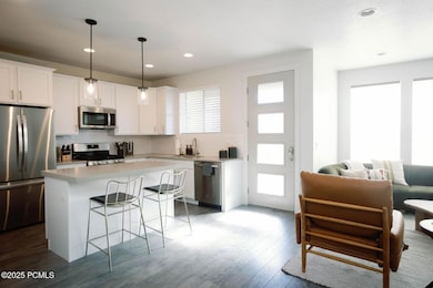 4_Great-Room_1800x1200_4204273