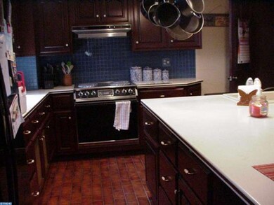 626 Arlington St, Tamaqua, PA 18252 - photo 3