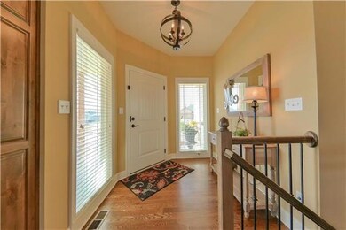 907 S Ash St, Raymore, MO 64083 - photo 3