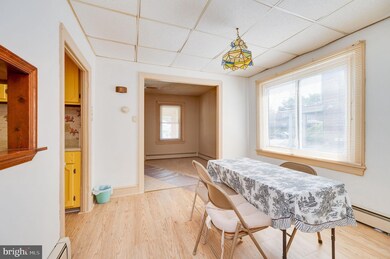 434 Bridge St, Spring City, PA 19475 - photo 4