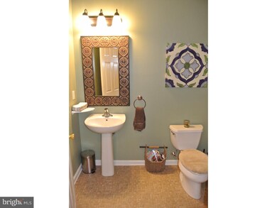 199 Chancellor Dr, Woodbury, NJ 08096 - photo 5