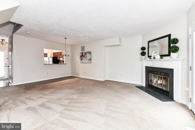 15778 Widewater Dr, Dumfries, VA 22025 - photo 4