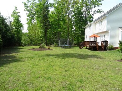 Large and spacious rear yard