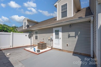 943 Barracuda Ave, Statesville, NC 28677 - photo 4