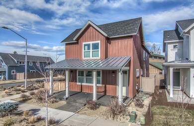 700 NE Isabella Ln, Bend, OR 97701 - photo 2