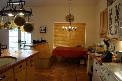 Eat in kitchen