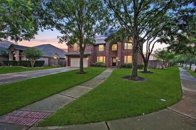 Located in the Grayson Lakes subdivision, this community offers all the advantages of communities much larger. The result is all the fun without all the homes to share it with!