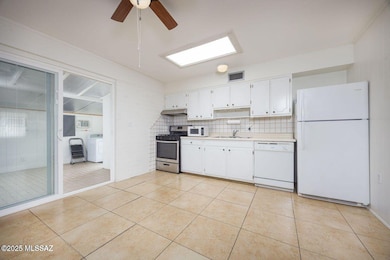 390 N Silverbell Rd unit 32, Tucson, AZ 85745 - photo 5