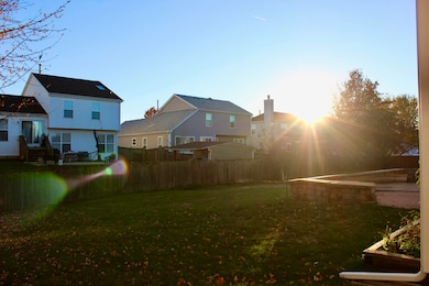 601 Greystone Ln, Bolingbrook, IL 60440 - photo 6