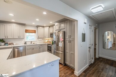 301 Devenger Rd, Greer, SC 29650 - photo 7