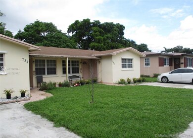 730 SW 5th Ave, Hallandale Beach, FL 33009 - photo 2