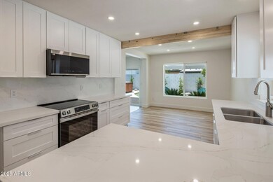 7727 E Valley View Rd, Scottsdale, AZ 85250 - photo 4