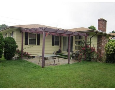 2 Wardlaw Ct, Providence, RI 02908 - photo 7