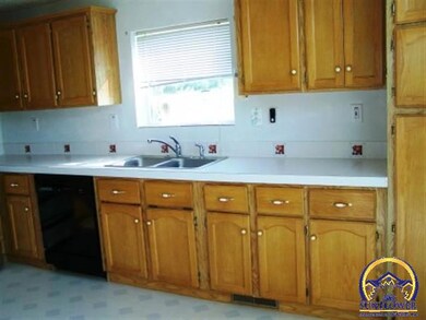 15599 Us Highway 75, Mayetta, KS 66509 - photo 3