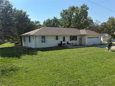 409 Fessenden St, Gridley, KS 66852 - photo 2