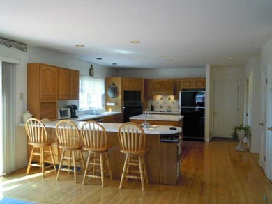 Kitchen. Eat-in kitchen with...