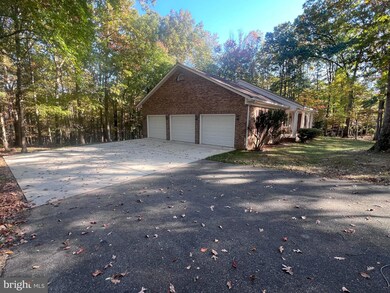 1714 Saddle Dr, Gambrills, MD 21054 - photo 3