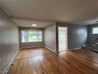 493 E 331st St, Eastlake, OH 44095 - photo 4