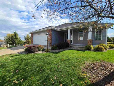 820 Charles Ct unit 22, Oregon, WI 53575 - photo 2